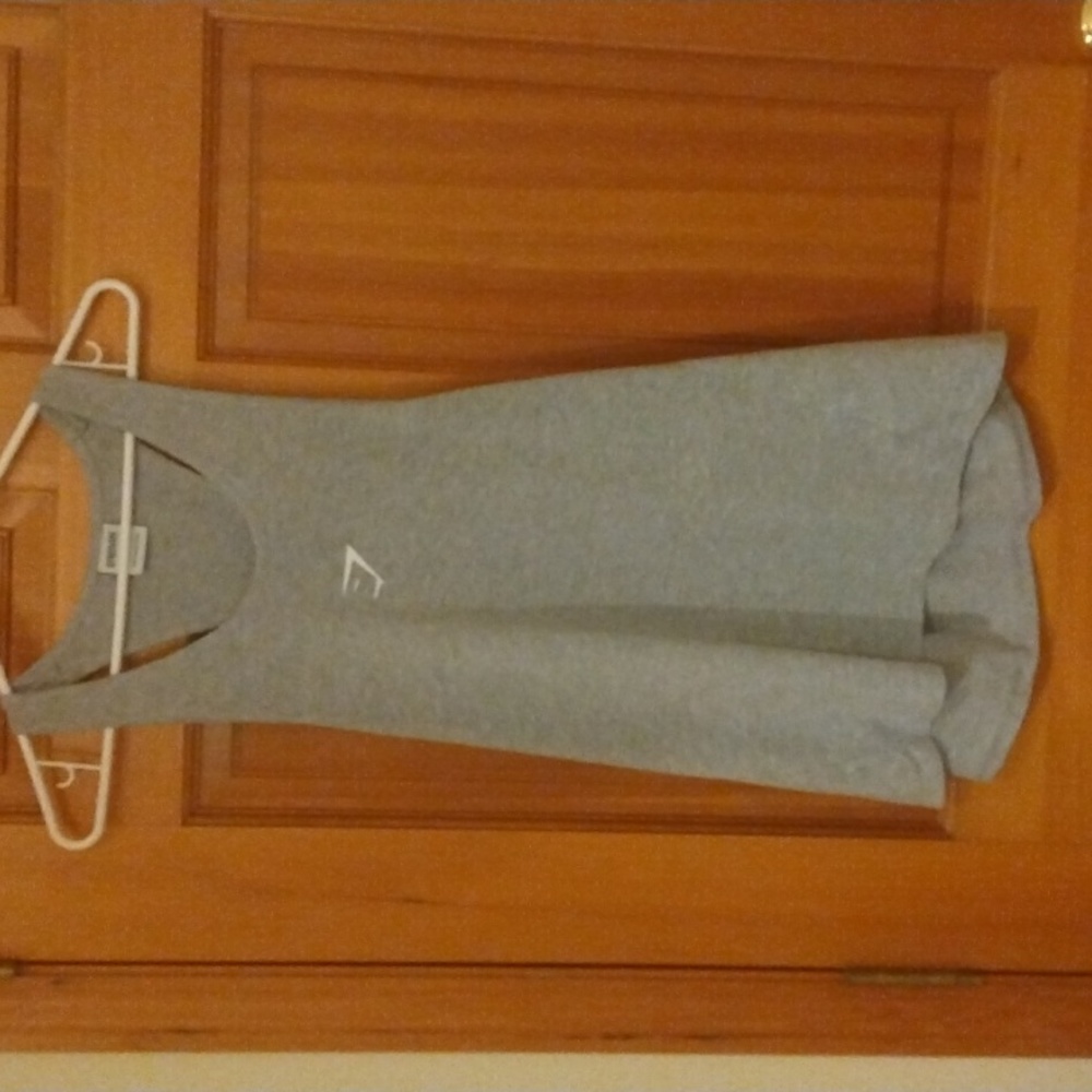 Men's size medium, gray Gymshark tank